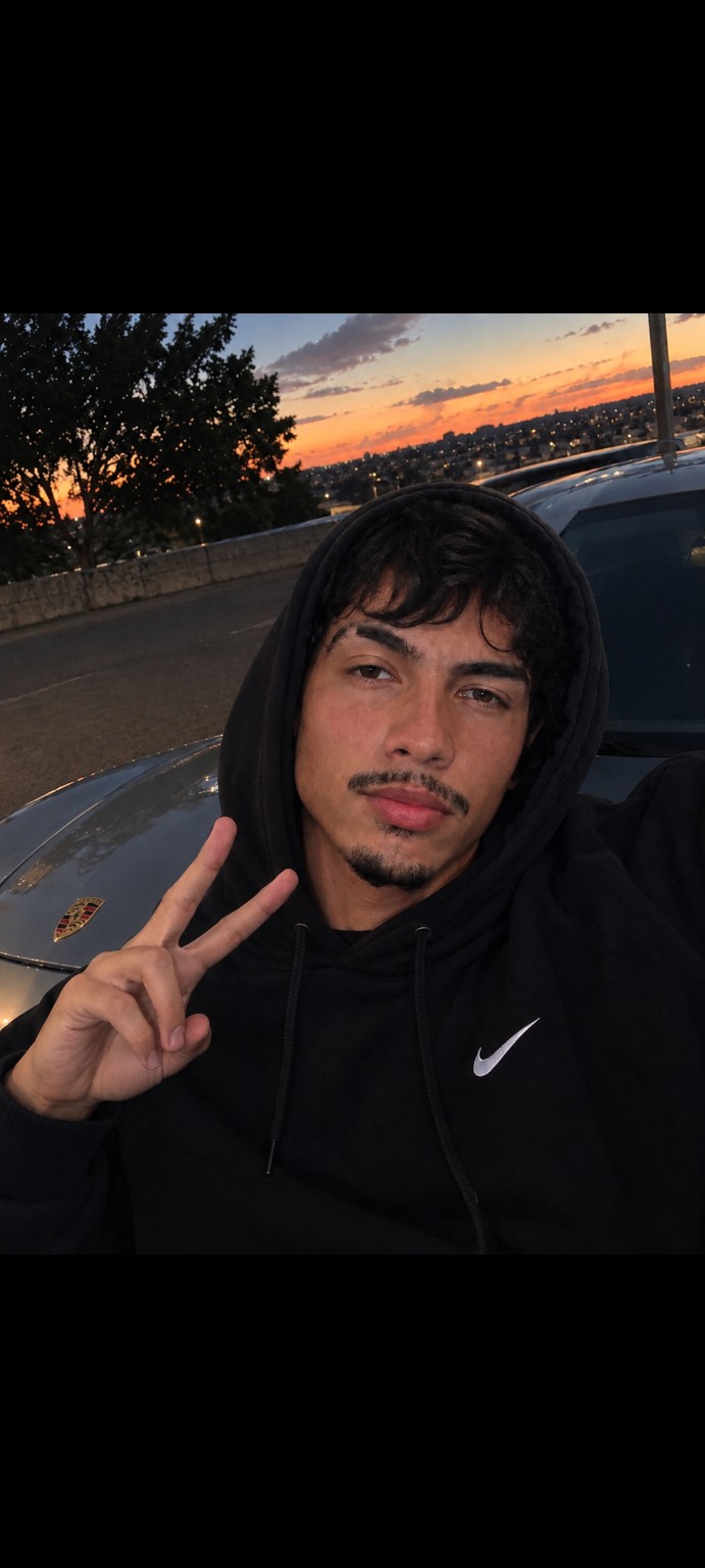Retrato de Gustavo ao pôr do sol